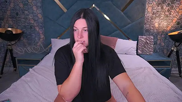 ArianaDarkk online show from October 20, 2025, 7:47 pm