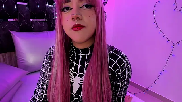 Charlotte Myers online show from March 18, 2025, 2:37 pm