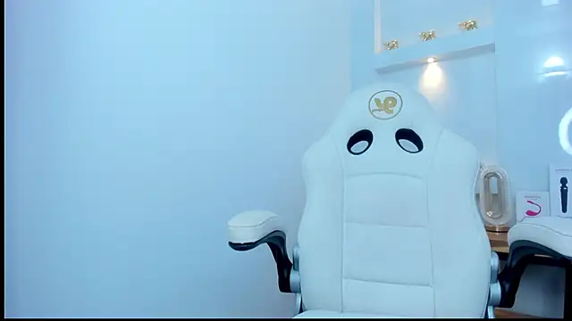 Dalia-Prada online show from October 11, 2025, 4:44 am