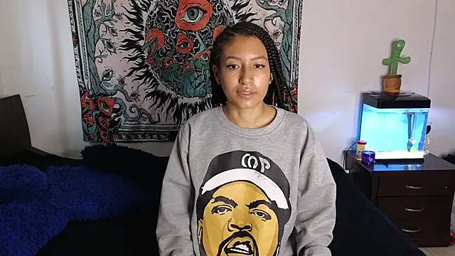 Snapshot of tony_and_sophia chatting on March 3, 2026, 12:00 pm tony and sophia online show from March 3, 2026, 12:00 pm