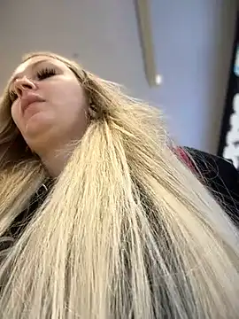 Teya moon  online show from December 2, 2024, 11:12 am