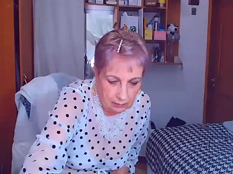 Victoria5643 online show from January 30, 2025, 9:14 pm