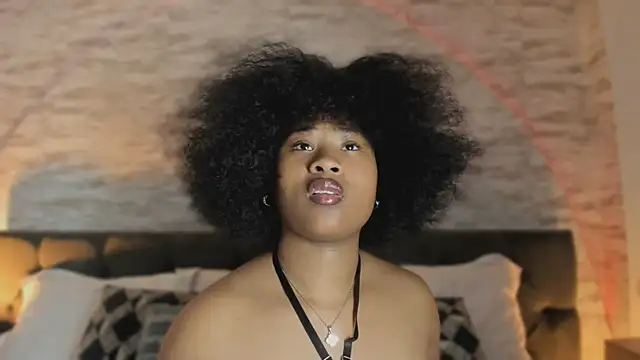 Anneth  M online show from November 11, 2025, 7:36 pm