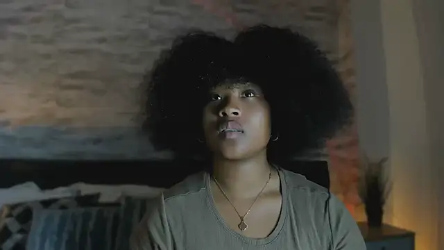 Anneth  M online show from November 13, 2025, 7:46 pm