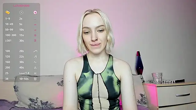 Snapshot of cheryl_mason chatting on January 6, 2025, 2:15 am cheryl mason online show from January 6, 2025, 2:15 am