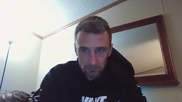 Snapshot of HungStud4You chatting on February 2, 2025, 3:10 am HungStud4You online show from February 2, 2025, 3:10 am