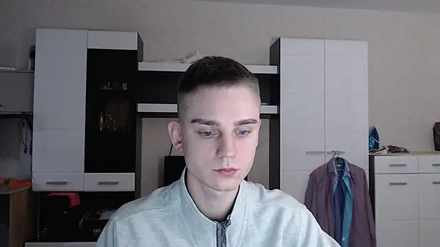 angryzan online show from January 9, 2025, 9:48 am