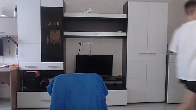 angryzan online show from January 15, 2025, 7:05 am