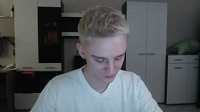 angryzan online show from February 21, 2025, 7:34 am