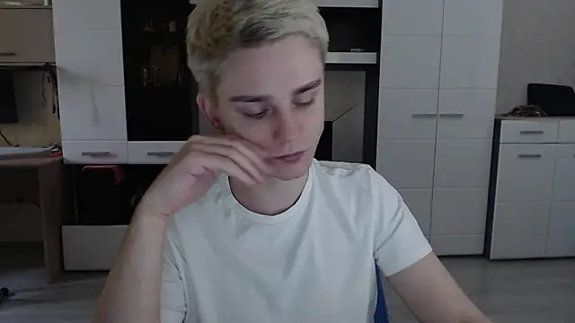 angryzan online show from March 17, 2025, 7:13 am