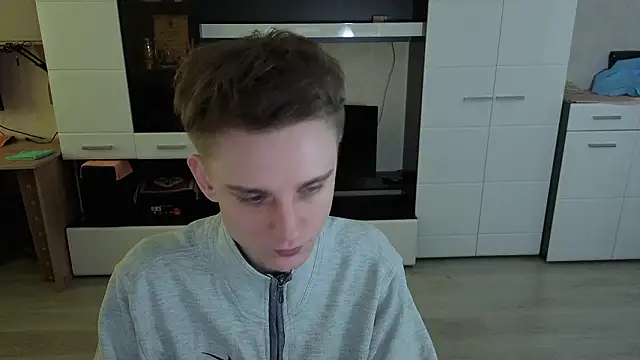 angryzan online show from February 12, 2026, 5:35 am