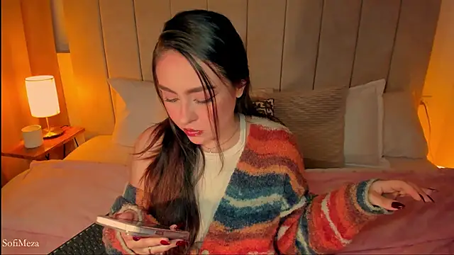 Snapshot of SofiMeza chatting on January 10, 2025, 12:06 am SofiMeza online show from January 10, 2025, 12:06 am