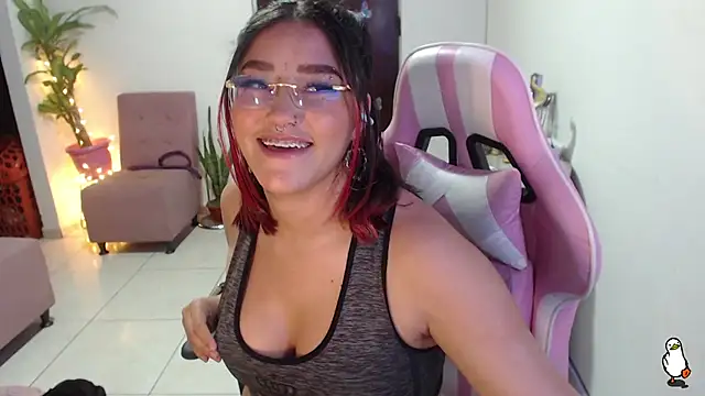 littleangel1 m online show from February 8, 2025, 1:11 am