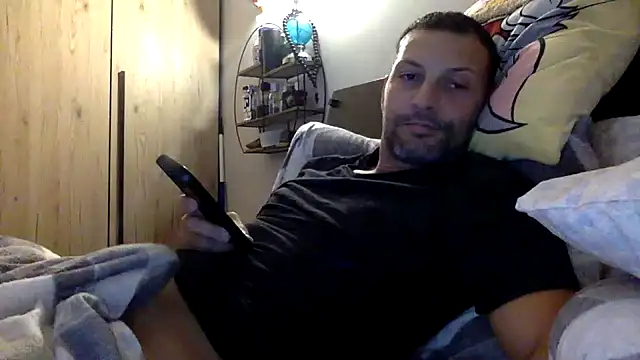 goroasroma90 online show from November 18, 2025, 8:41 am