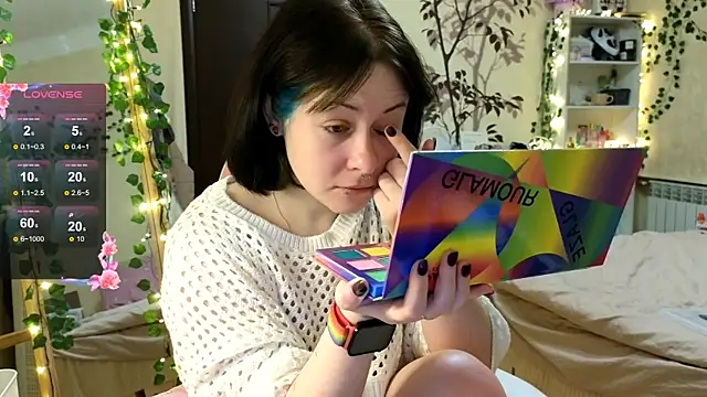 lily noris online show from December 7, 2024, 1:14 am