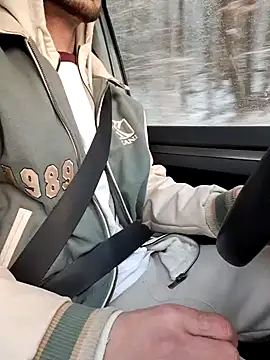 Snapshot of Zeefy chatting on January 3, 2025, 8:21 am Zeefy online show from January 3, 2025, 8:21 am