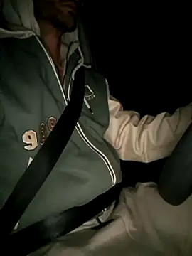 Snapshot of Zeefy chatting on January 18, 2025, 7:37 pm Zeefy online show from January 18, 2025, 7:37 pm