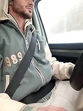 Snapshot of Zeefy chatting on January 19, 2025, 10:50 am Zeefy online show from January 19, 2025, 10:50 am