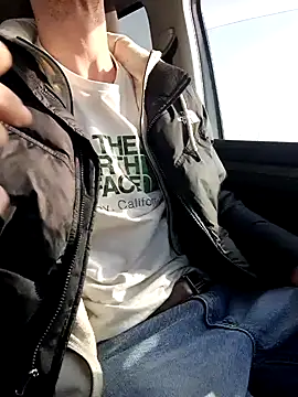 Snapshot of Zeefy chatting on February 8, 2025, 11:55 am Zeefy online show from February 8, 2025, 11:55 am