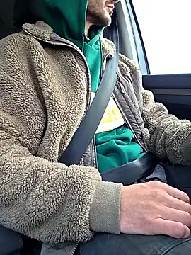 Snapshot of Zeefy chatting on October 18, 2025, 7:20 am Zeefy online show from October 18, 2025, 7:20 am