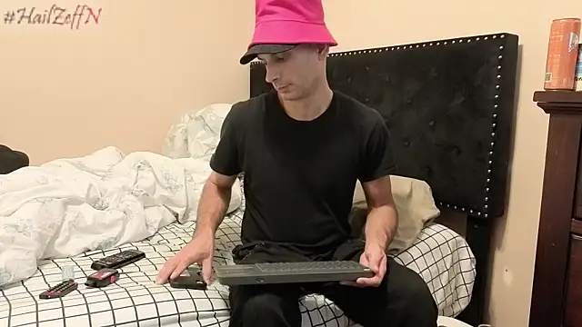 hailzeffn online show from October 19, 2025, 4:51 pm