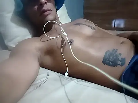 Tawan Mandrake online show from June 3, 2026, 2:25 am