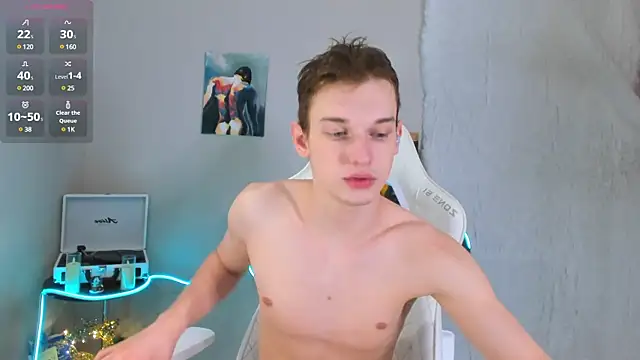 Snapshot of 4ever_dude chatting on March 7, 2025, 5:40 am 4ever dude online show from March 7, 2025, 5:40 am