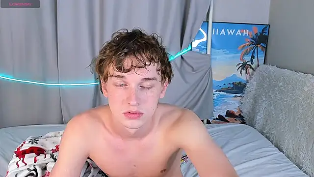 Snapshot of 4ever_dude chatting on September 19, 2025, 11:33 am 4ever dude online show from September 19, 2025, 11:33 am