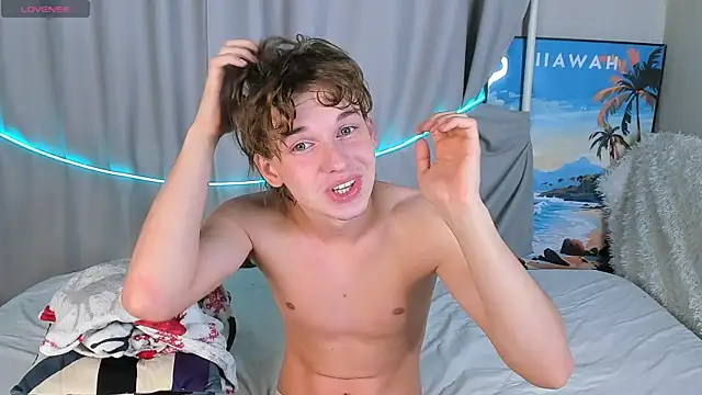 Snapshot of 4ever_dude chatting on September 24, 2025, 6:17 am 4ever dude online show from September 24, 2025, 6:17 am