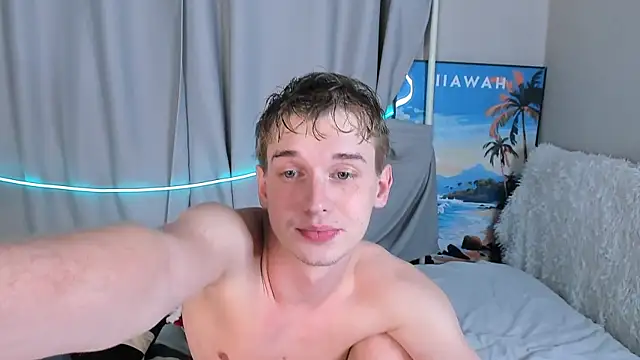 Snapshot of 4ever_dude chatting on October 12, 2025, 12:26 pm 4ever dude online show from October 12, 2025, 12:26 pm