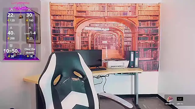 khiara moretti online show from February 7, 2025, 7:38 pm