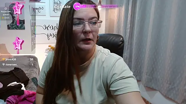 MsJossie online show from September 18, 2025, 8:55 pm