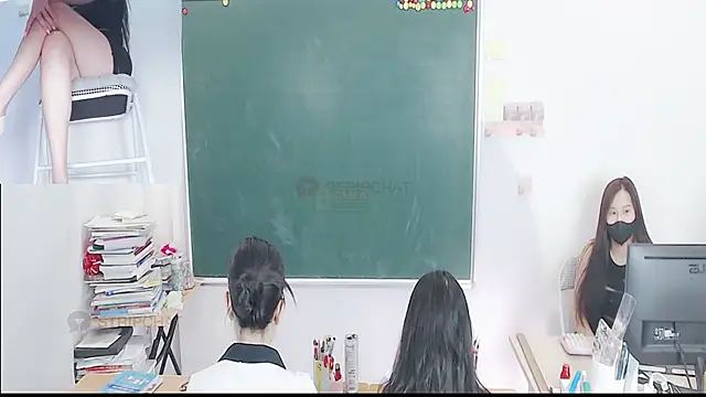  Math  online show from November 16, 2025, 9:26 am