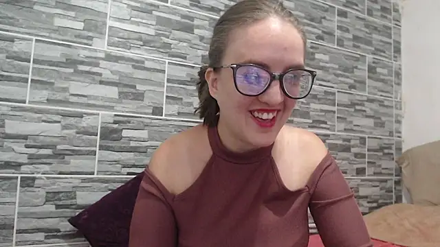 Snapshot of Venus_Santana chatting on December 7, 2024, 10:28 pm Venus Santana online show from December 7, 2024, 10:28 pm