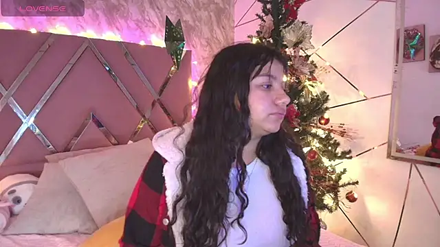 Snapshot of Miaa_Smiith1 chatting on December 22, 2024, 11:33 am Miaa Smiith1 online show from December 22, 2024, 11:33 am