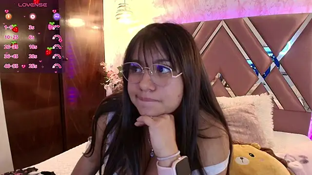 Snapshot of Miaa_Smiith1 chatting on January 31, 2025, 2:37 am Miaa Smiith1 online show from January 31, 2025, 2:37 am