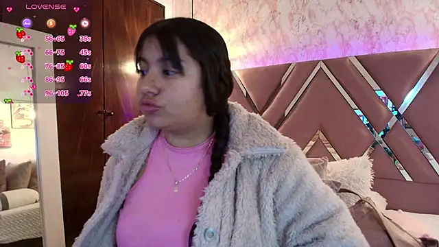 Snapshot of Miaa_Smiith1 chatting on February 5, 2025, 12:06 pm Miaa Smiith1 online show from February 5, 2025, 12:06 pm