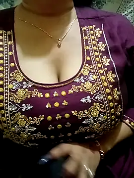 Snapshot of Jaanu_Jaanvi chatting on October 19, 2025, 7:47 pm Jaanu Jaanvi online show from October 19, 2025, 7:47 pm