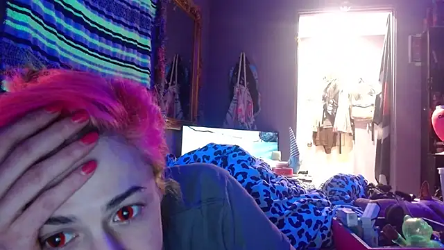 watermellonpussy online show from May 27, 2026, 9:39 am