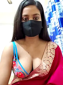 Snapshot of SimaRoy- chatting on February 7, 2025, 12:53 am SimaRoy- online show from February 7, 2025, 12:53 am