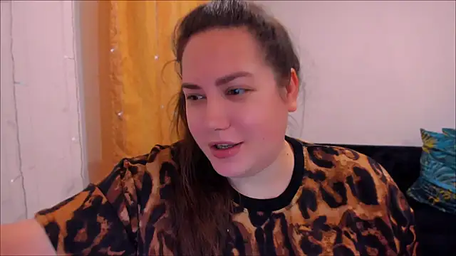 Snapshot of _madalexa_ chatting on February 5, 2025, 2:05 pm  madalexa  online show from February 5, 2025, 2:05 pm