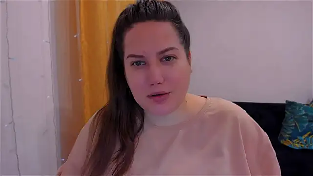 Snapshot of _madalexa_ chatting on February 13, 2025, 3:35 pm  madalexa  online show from February 13, 2025, 3:35 pm