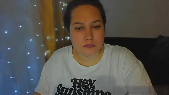 Snapshot of _madalexa_ chatting on September 25, 2025, 5:49 pm  madalexa  online show from September 25, 2025, 5:49 pm