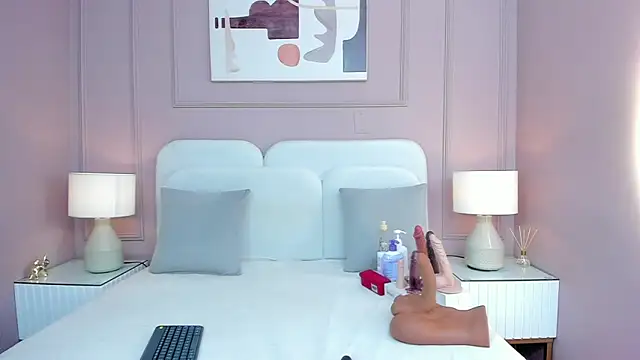 Sara Vanegas online show from September 27, 2025, 11:59 am