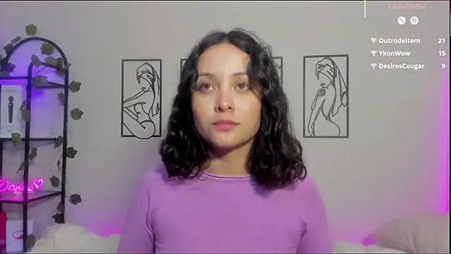 Megan Rodrigo online show from January 31, 2025, 11:13 pm