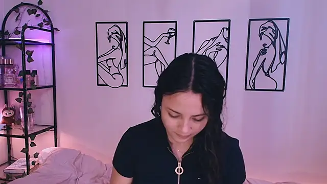 Megan Rodrigo online show from October 17, 2025, 4:20 pm