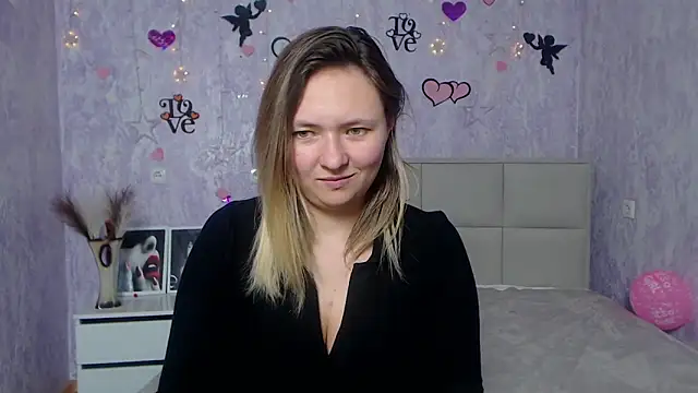 SallyVerda online show from February 8, 2025, 1:32 am