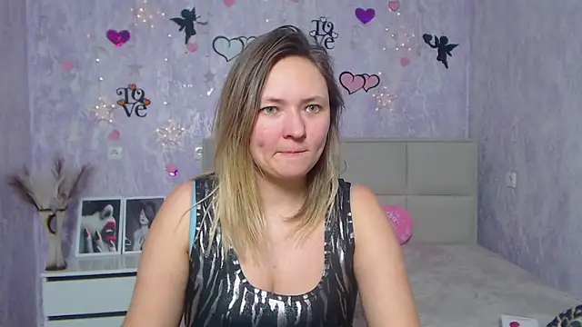 SallyVerda online show from February 14, 2025, 5:19 am