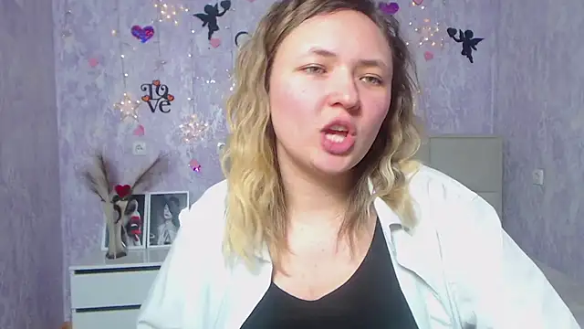 SallyVerda online show from February 20, 2025, 1:03 am