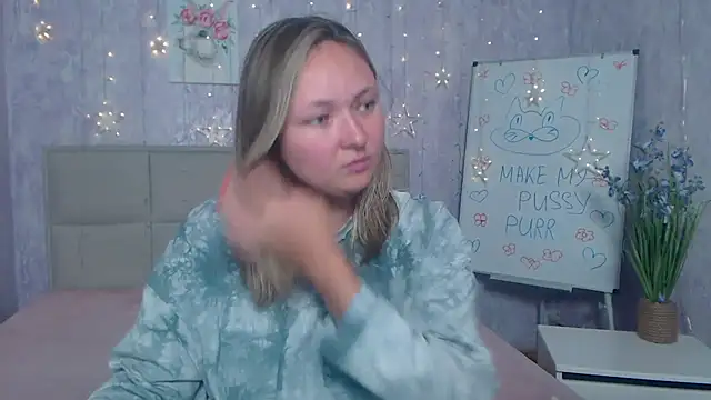 SallyVerda online show from October 6, 2025, 6:05 pm